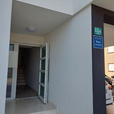 Valux Apartman Pula Luaran gambar