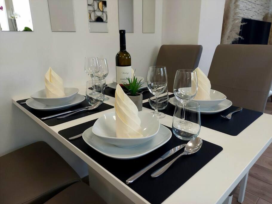 Valux Apartman Pula Luaran gambar